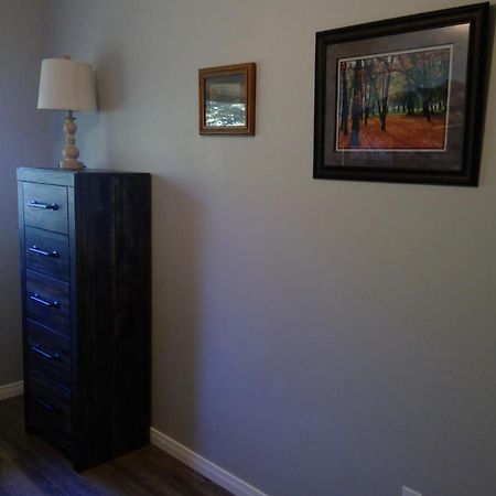 Michaels Bay Getaway On Manitoulin Island Villa South Baymouth Exteriör bild