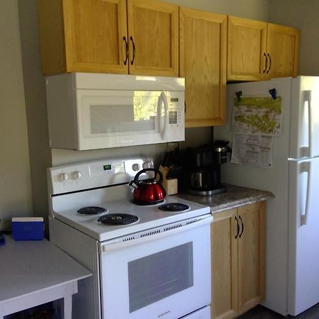 Michaels Bay Getaway On Manitoulin Island Villa South Baymouth Exteriör bild