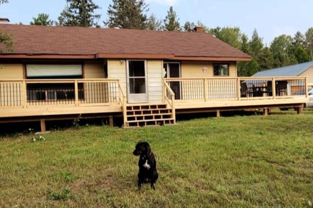 Michaels Bay Getaway On Manitoulin Island Villa South Baymouth Exteriör bild