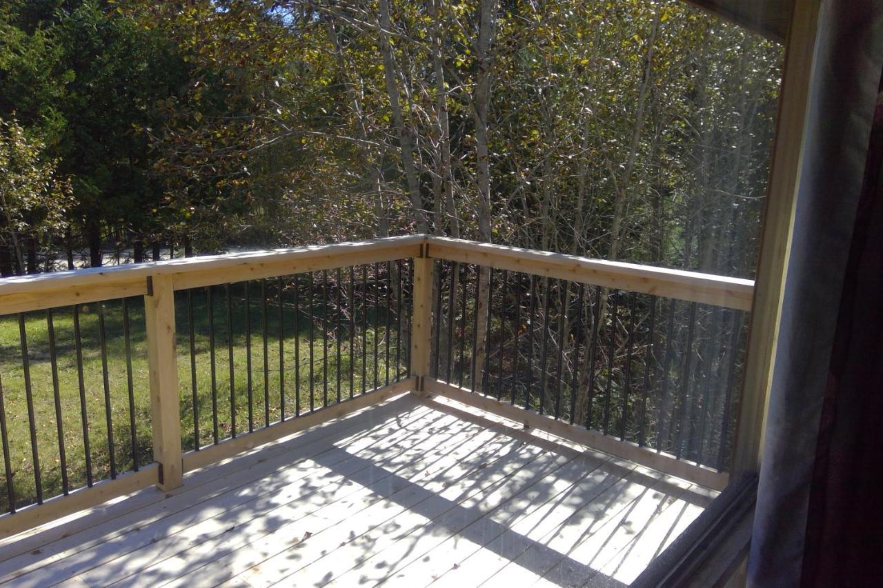 Michaels Bay Getaway On Manitoulin Island Villa South Baymouth Exteriör bild