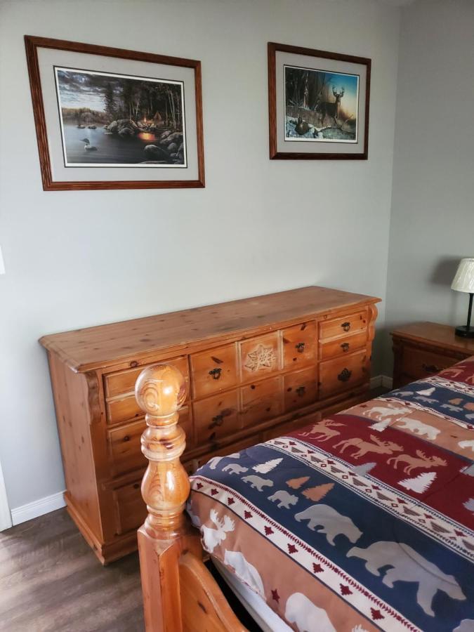 Michaels Bay Getaway On Manitoulin Island Villa South Baymouth Exteriör bild
