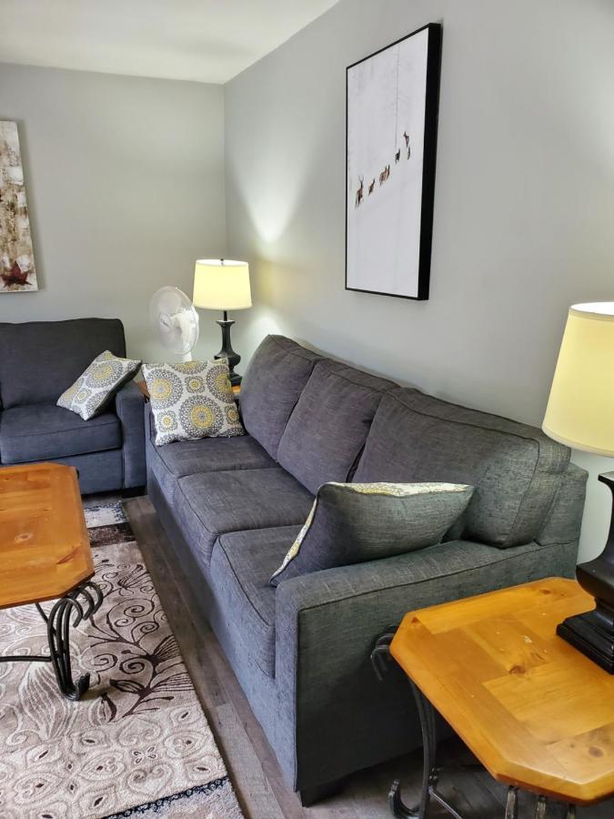 Michaels Bay Getaway On Manitoulin Island Villa South Baymouth Exteriör bild