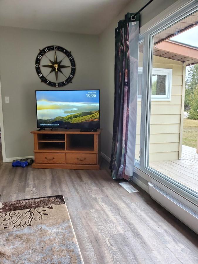 Michaels Bay Getaway On Manitoulin Island Villa South Baymouth Exteriör bild