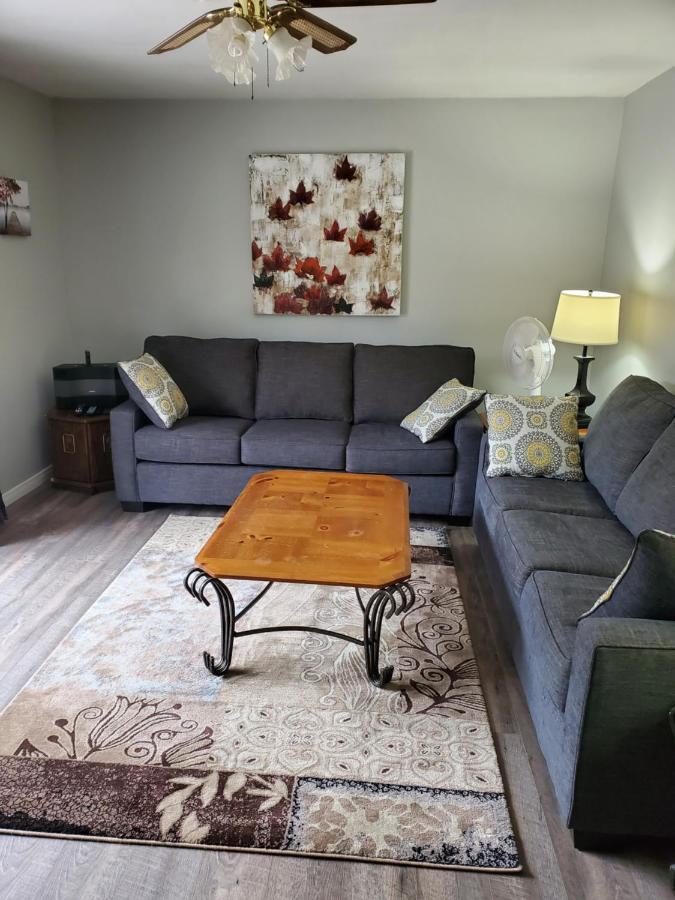 Michaels Bay Getaway On Manitoulin Island Villa South Baymouth Exteriör bild