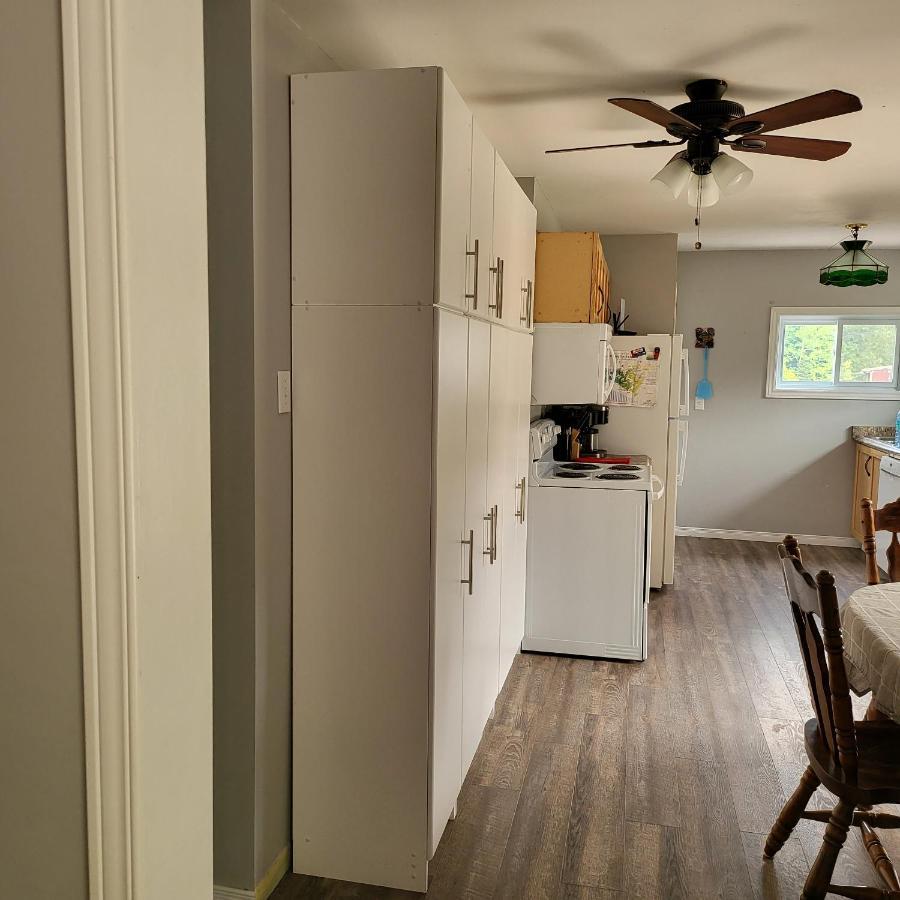 Michaels Bay Getaway On Manitoulin Island Villa South Baymouth Exteriör bild